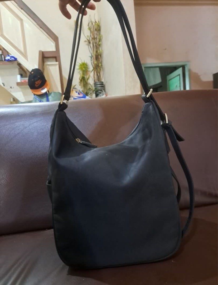 PRADA TWO WAY BAG (Category: Luxury Bags & Wallets) located in Quezon City. Submitted by rochelle1304 (Listing ID 1368647303, Image 3). Description: .