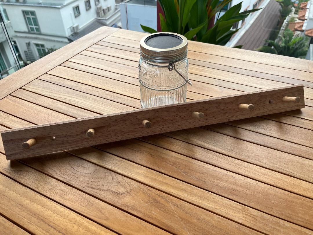 Rack with 6 knobs, oak - $10 (Original price: $20)