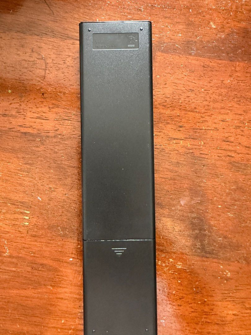Remote Control (Category: Other Home Appliances) located in Singapore. Submitted by mrs2015 (Listing ID 1368596776, Image 2). Description: Giving away remote control for tv.