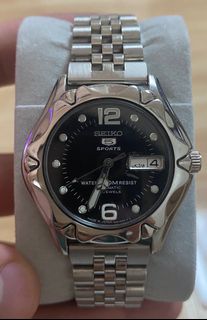 (Category: ) located in . Submitted by arjmalli02074 (Listing ID 1368662159, Image 1). Description: .