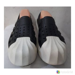 (Kategori: ) berada di . Dikirim oleh vilabas (ID iklan 1368638896, Gambar 1). Deskripsi: .