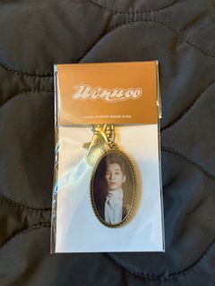（分類：）位於 。 由 hateadrian_ 提交（商品編號 1368641259，圖片 1）。簡介： 。