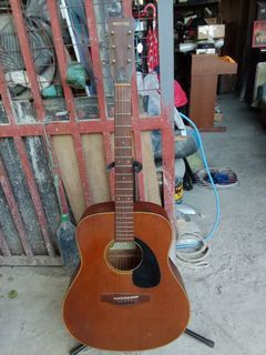Suzuki Acoustic Guitar