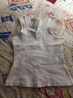 (Category: ) located in . Submitted by misapreloved (Listing ID 1368712664, Image 1). Description: .