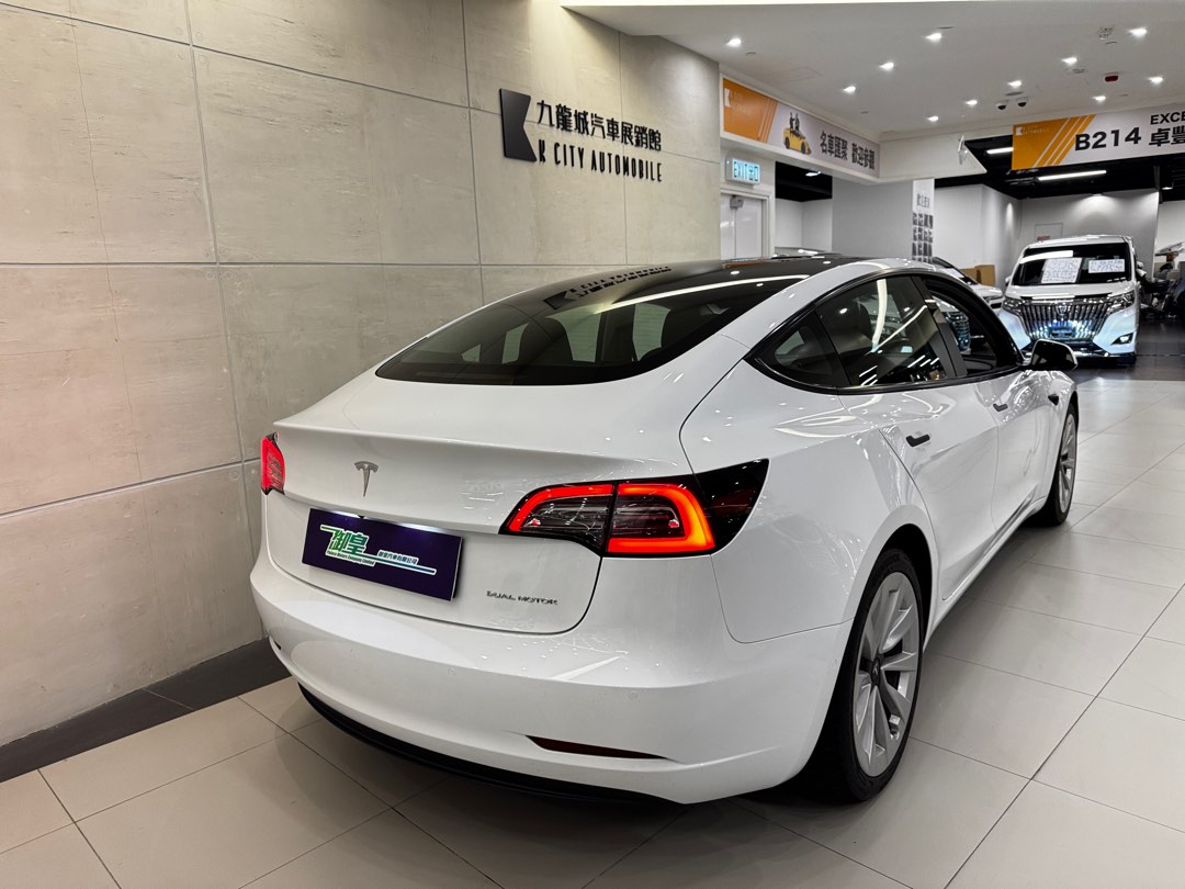 Tesla Model 3 Dual Motor LR Model 3 Dual Motor LR Auto62863128619137111