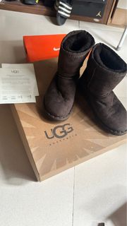 (Kategori: ) berada di . Dikirim oleh fashion.items.preloved (ID iklan 1368743503, Gambar 1). Deskripsi: .