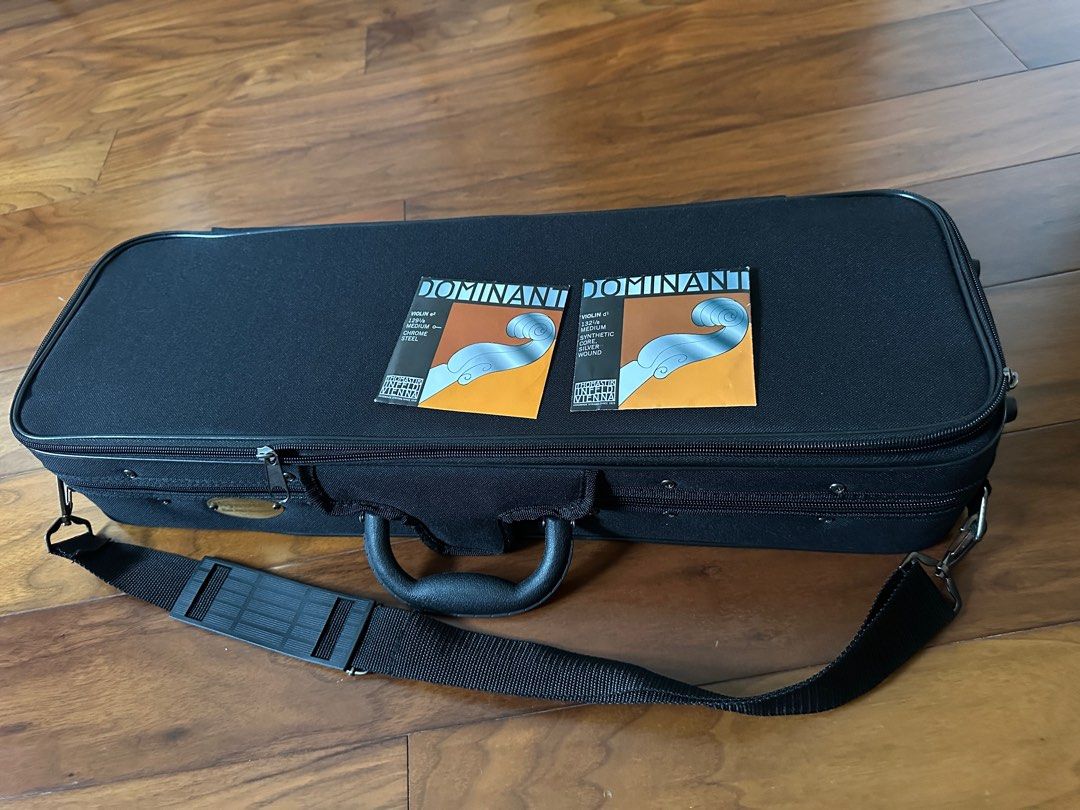 Violin strings (Category: Musical Instruments) located in Singapore. Submitted by yumi89 (Listing ID 1368680281, Image 2). Description: Brand new E & D strings suitable for size 1/8 violin $10 each Free violin case if take 2 strings Self collect .