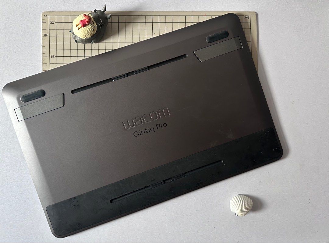 Wacom Cintiq Pro 13 Inch (With touch) (Category: Monitor Screens) located in Bacoor. Submitted by rye__ (Listing ID 1368674994, Image 3). Description: Wacom drawing display tablet (with touch screen features) In good condition with original box and inclusions. Price negotiable (free stand included if sold at the selling price).