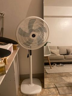 (Category: ) located in . Submitted by gagabs (Listing ID 1368753357, Image 1). Description: .