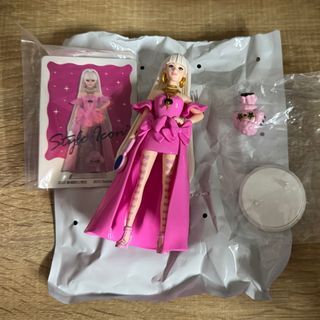[WTS/WTT] POPMART x Barbie 2022 Barbie Extra (pulled on 05/12/2025)