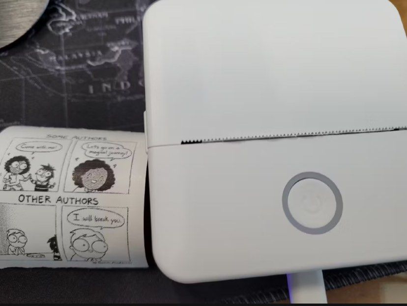 X-6 White Portable Thermal Printer (Category: Printers, Scanners & Copiers) located in Manila. Submitted by _calicouture.ph (Listing ID 1368739934, Image 2). Description: No inclusions other than the thermal peronter itself.