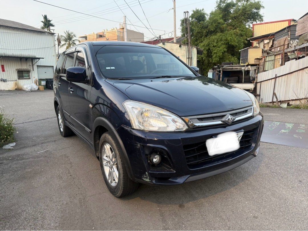 由 mm272819 (刊登 ID 1368884924，圖片 2) 提交，位於 台中市 (Taichung) 的 2015 Zinger 2.4 售11.8萬 台中大里看車 自售 (類別：汽車出售)，說明：2015 Zinger 2.4 售11.8萬 台中大里看車。