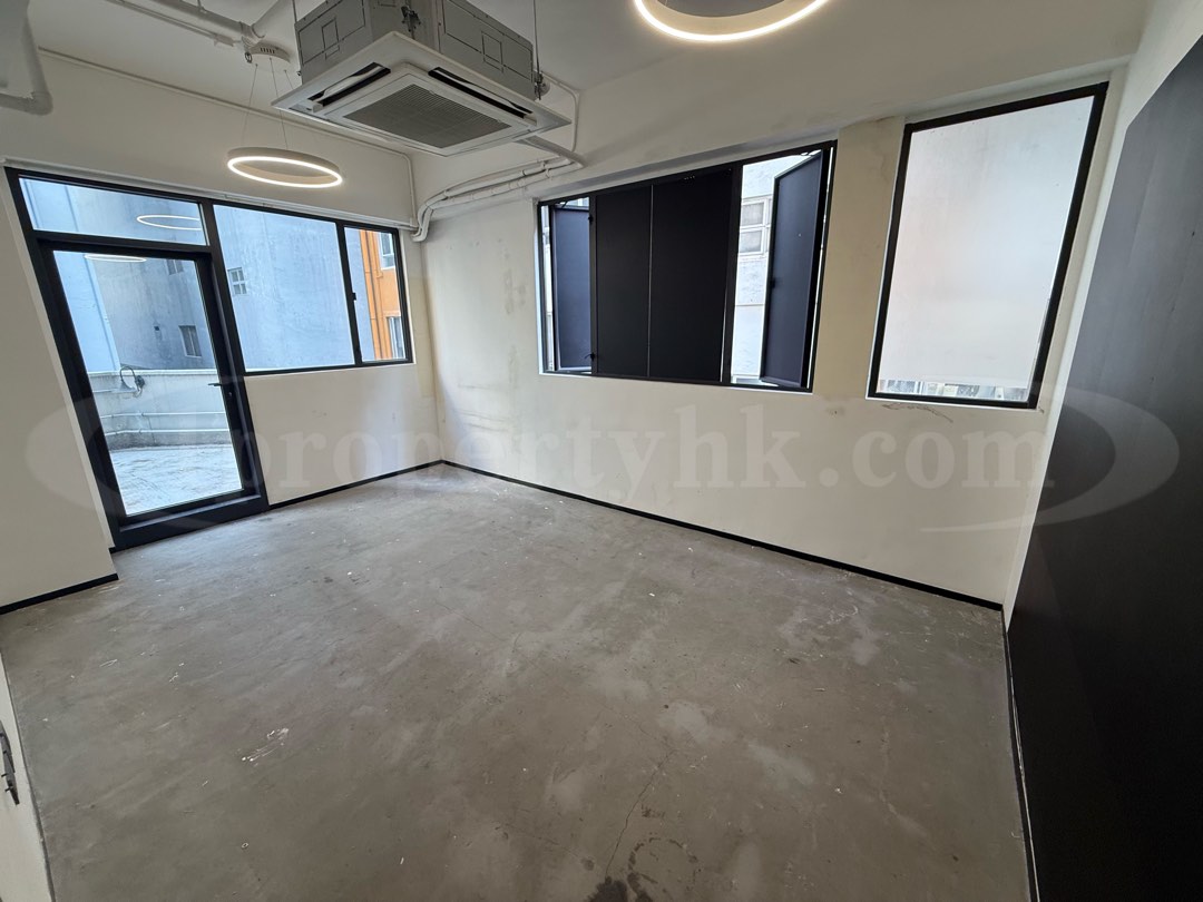 ⬆️ Kwun Tong Studio 🔋 Kam Hoi Industrial Building 🔋 Free 200 sq ft garden terrace, free water access on terrace, shared restroom available, can be used as party room63437818993154112