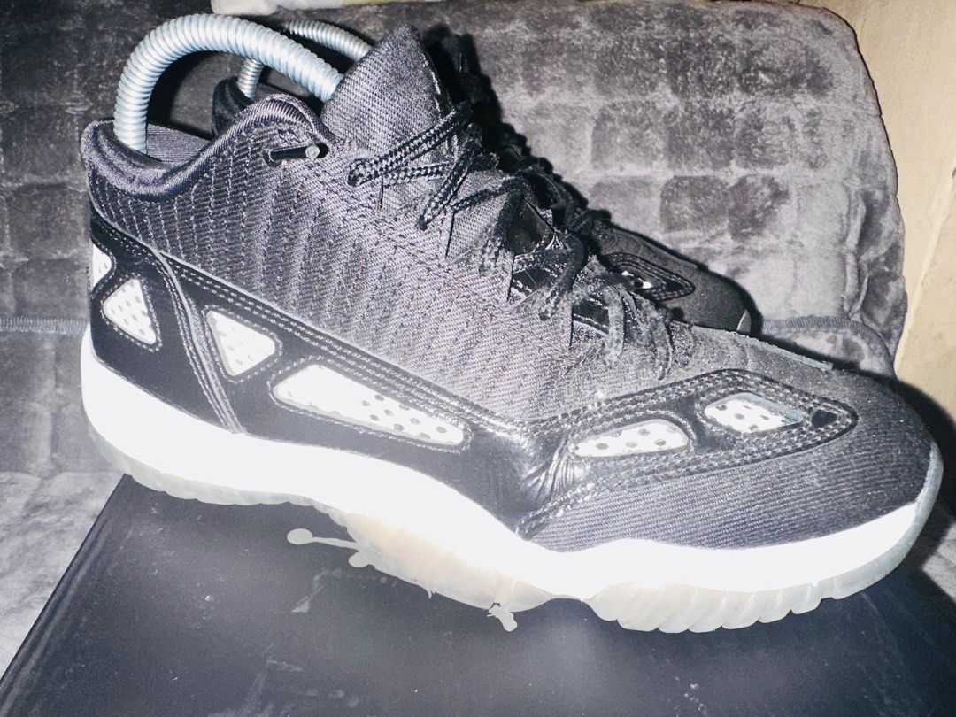 Air Jordan 11 Retro Low - Black (Category: Sneakers) located in Mandaluyong City. Submitted by danshari_ph (Listing ID 1368854145, Image 2). Description: Size : US Men’s 7 / Women’s 8 With box .