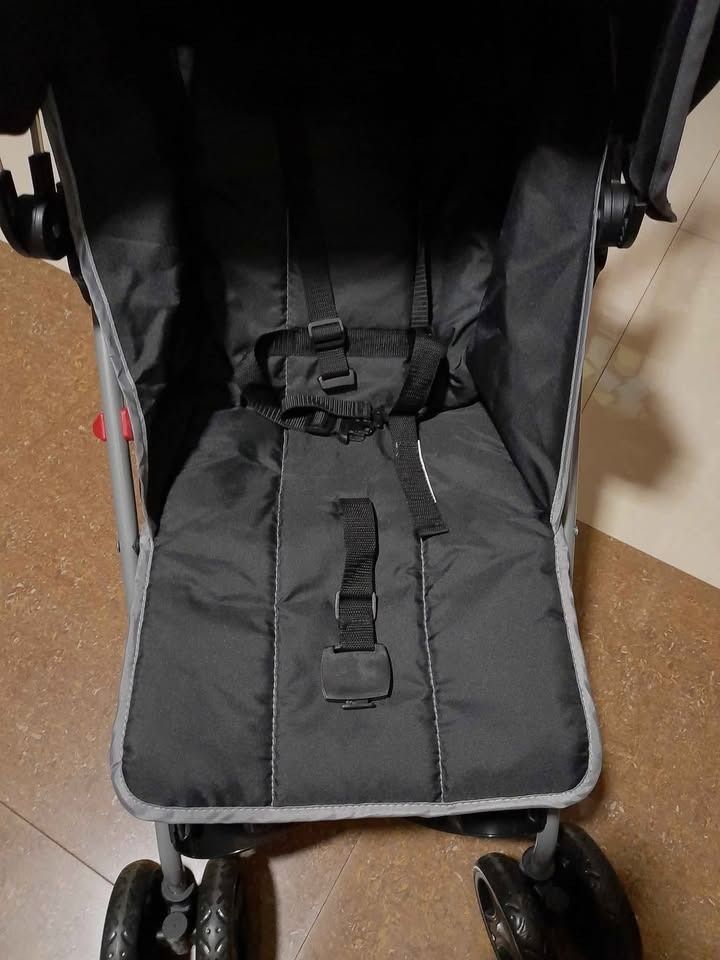 ANKO Baby Infant Layback Umbrella Stroller (Category: Strollers) located in Pasay City. Submitted by meostore (Listing ID 1368807916, Image 3). Description: -Suitable for babies ages 0+ years -Materials: Made of polyester + PP foam -Features adjustable safety harness; Tether strap for security; Expandable canopy; Padded shoulder straps; Foot brakes; Basket; Compact fold for easy storage NOTE: Please expect minimal dust marks or dents on some port