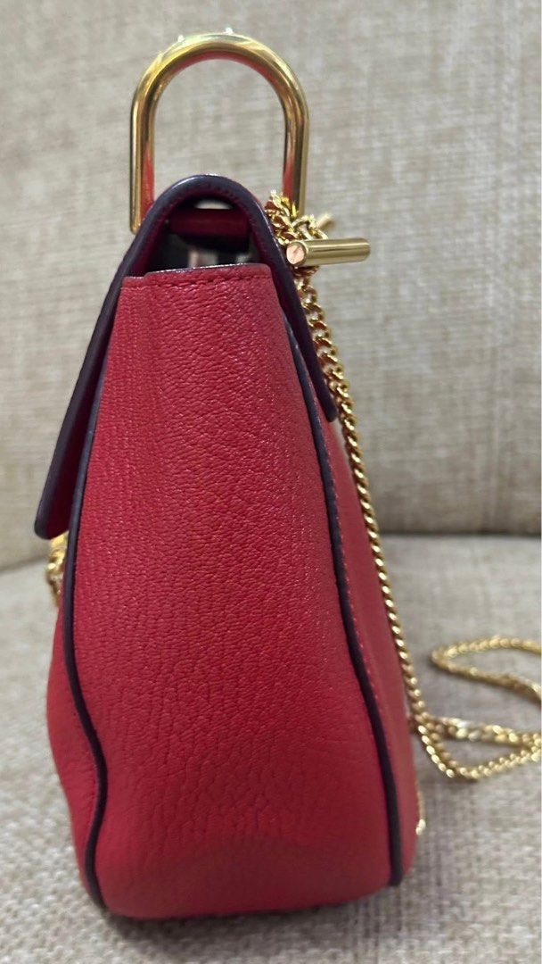 Authentic Chloe (Category: Luxury Bags & Wallets) located in Manila. Submitted by chloe_luxuries (Listing ID 1368952089, Image 3). Description: Guaranteed original Chloe Drew Medium size Still in very good condition Comes with cards and dustbag Pm for more details .