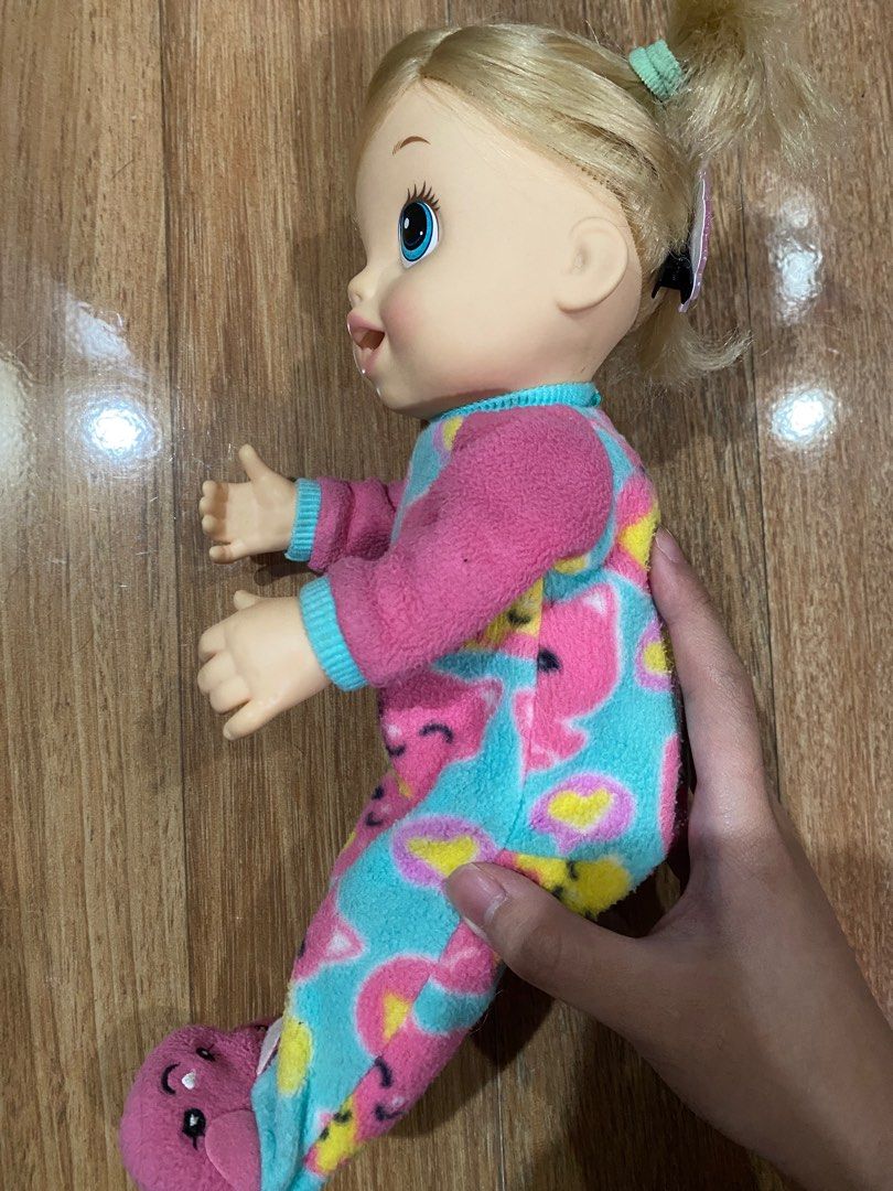 BABY ALIVE 2013 Tickles N Cuddles {UNTESTED} (Category: Kids Toys) located in Manila. Submitted by sam.exe (Listing ID 1368839349, Image 3). Description: {PRELOVED SO MANAGE YOUR EXPECTATIONS} Rfs: decluttering SHIPPING SHOULD BE SHOULDERED BY BUYER Pm for more pictures of the item PICKY BUYERS THIS IS NOT FOR YOU MOP: gcash .
