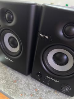 （分類：）位於 。 由 shittysinger 提交（商品編號 1368942975，圖片 1）。簡介： 。