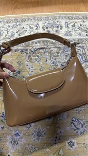 (Category: ) located in . Submitted by loveshoppingluv (Listing ID 1368939634, Image 1). Description: .