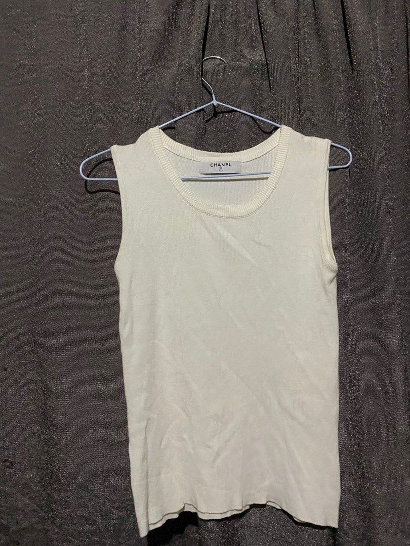Chanel Knitted Sando (Category: Sleeveless) located in Davao. Submitted by john661 (Listing ID 1368903599, Image 1). Description: Chanel Knitted Sando Rubberized yung Design Pristine condition 14x22 No issue Payment thru Gcash Davao City location.