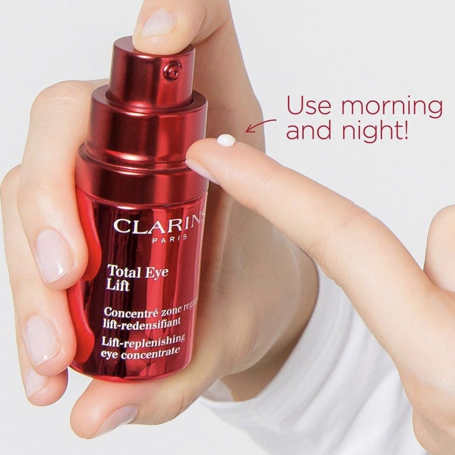 🏷️SALE! Clarins Total Eye Lift NO BOX 15ml (Category: Face Care) located in Quezon City. Submitted by poutandaboutshop (Listing ID 1368770624, Image 2). Description: CLARINS TOTAL EYE LIFT NO BOX 15ml ▪️Our Price: ₱ 2,995 ▪️100% Authentic from US ▪️First pay, first served ▪️Prices are firm - no lowball offer 🙅🏻‍♀️ ▪️ 💸 Money-back guarantee if proven fake (video unboxing required). 📌 Reminder: ▪️ Product photos may vary slightly due to lighti