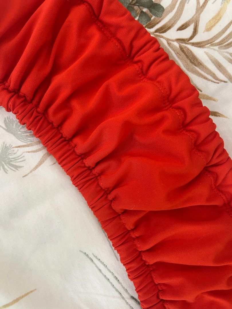 Costa bandeau orange bikini (Category: Bikinis & Swimsuits) located in Dumaguete. Submitted by soflow (Listing ID 1368952784, Image 2). Description: size XS still good condition, used with care rfs: doesn't fit me anymore 😭 buy the string bikini with this one and get both for 1,400.