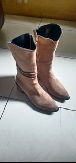 (Kategori: ) berada di . Dikirim oleh j_ourlypreloved (ID iklan 1368825040, Gambar 1). Deskripsi: .