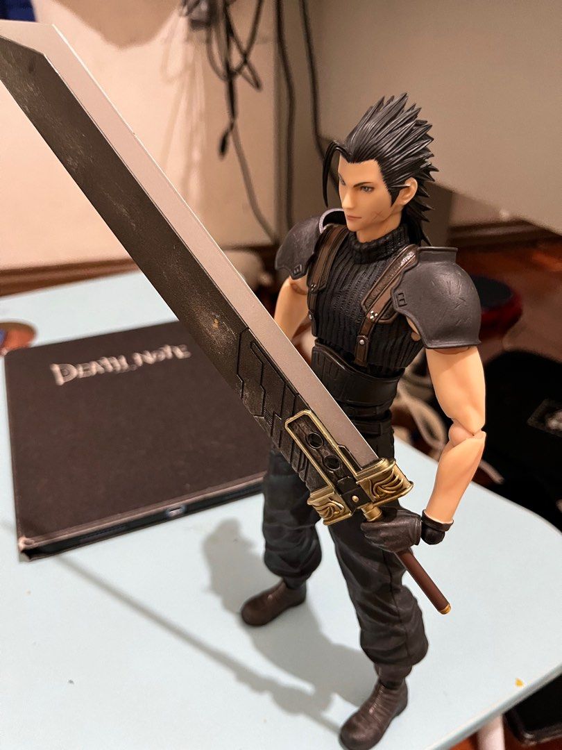 FF7 - Crisis Core - ZACK FAIR figure (Loose) (Category: Figurines & Statues) located in Makati City. Submitted by affordahauls (Listing ID 1368869194, Image 2). Description: Complete accessories No Box Still new.