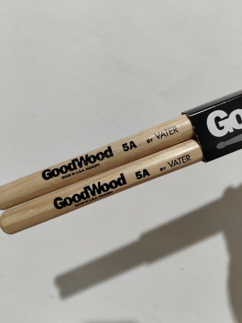 Good Wood 5a (Category: Shelves, Cabinets & Racks) located in Quezon City. Submitted by JC_OLx (Listing ID 1368899617, Image 2). Description: for sale 350 pesos mall price 390 mop: gcash /cash loc: ugong valenzuela.