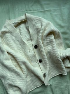 （分類：）位於 。 由 yi_lll 提交（商品編號 1368776940，圖片 1）。簡介： 。