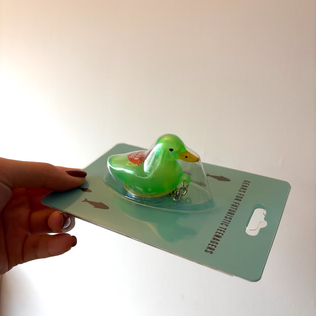human made duck pvc key chain 綠色鴨子鑰匙圈🦆, 哩哩扣扣