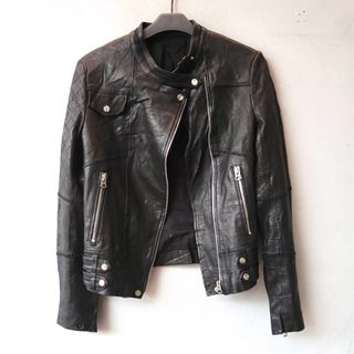 (Kategori: ) berada di . Dikirim oleh michik0 (ID iklan 1368852070, Gambar 1). Deskripsi: .