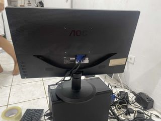 AOC 22 inches Frameless monitor 
VGA and DVI ports 
1920 x 1080 reso
60 HZ
With power adapter