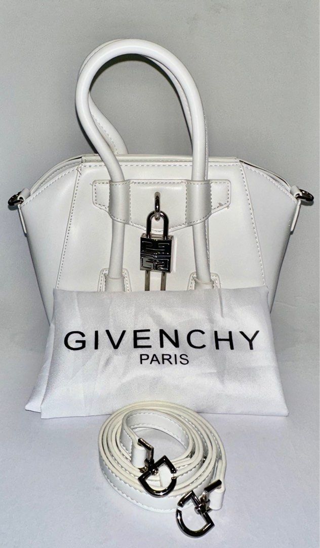 Mini Antigona Lock Bag (Category: Luxury Bags & Wallets) located in Antipolo. Submitted by prelovedstuffbylai (Listing ID 1368869306, Image 3). Description: NGA - Japan Ukay DISCLAIMER Not associated nor affiliated with any of the brands featured. All trademarks and copyrights reserved to the original brand holders..
