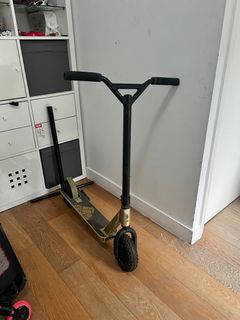 （分類：）位於 。 由 superseelek 提交（商品編號 1368953321，圖片 1）。簡介： 。