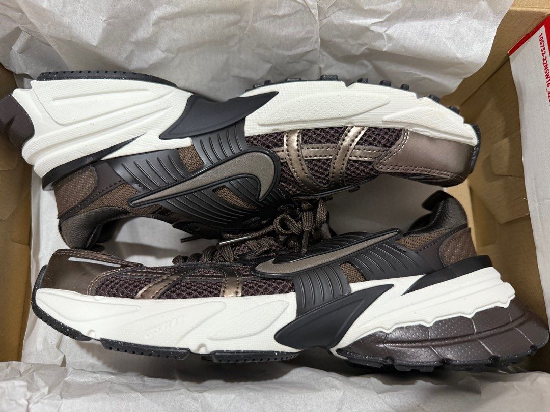 Nike v2k run size US 7 (Category: Sneakers) located in Pasig City. Submitted by abbyrds (Listing ID 1368876840, Image 1). Description: Nike v2k run in velvet brown Brand new Last price Size US 7 in men / US 8.5 in women.