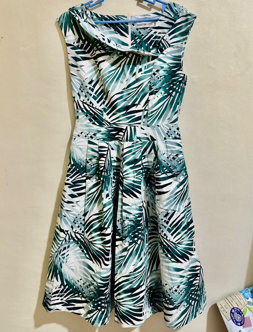 Palm print formal dress with pockets (Category: Dresses) located in Quezon City. Submitted by petitemae (Listing ID 1368880237, Image 1). Description: Bought this in UAE .