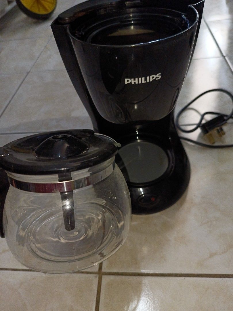 Philips coffee maker (Category: Coffee Machines & Makers) located in Las Pinas. Submitted by gooditems31 (Listing ID 1368947503, Image 2). Description: Philips coffee maker good condition ready to use las Pinas location.