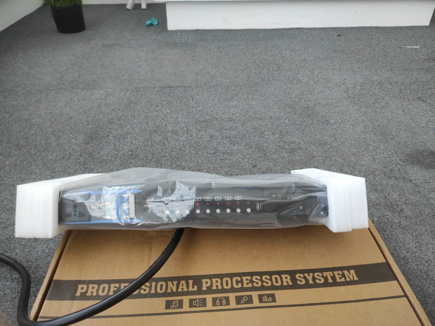 Professional processor system for sale (Category: Soundbars, Speakers & Amplifiers) located in Singapore. Submitted by fathirahathirah (Listing ID 1368799514, Image 2). Description: Professional Processor System – $150 Selling a reliable and high-performance professional processor system. Condition: Brand new Feel free to contact me if you're interested or have any questions..