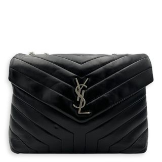 (Category: ) located in . Submitted by carousellluxury (Listing ID 1368860109, Image 1). Description: .