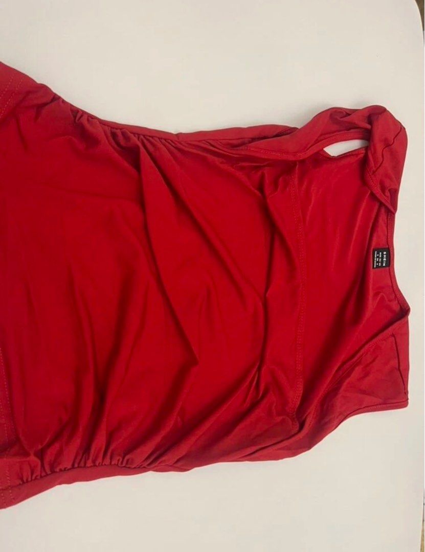 Shein top (Category: Sleeveless) located in Quezon City. Submitted by ___rainbow___ (Listing ID 1368873191, Image 2). Description: Rfs: Kinda big to me Xs- S, stretchy.