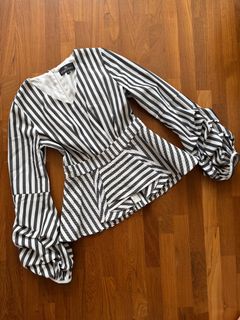 (Category: ) located in . Submitted by enn.preloved (Listing ID 1368797464, Image 1). Description: .
