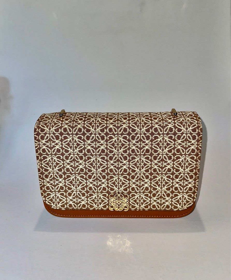 Small Goya Bag In Anagram Jacquard (Category: Cross-body Bags) located in Antipolo. Submitted by prelovedstuffbylai (Listing ID 1368950218, Image 1). Description: NGA - Japan Ukay DISCLAIMER Not associated nor affiliated with any of the brands featured. All trademarks and copyrights reserved to the original brand holders..