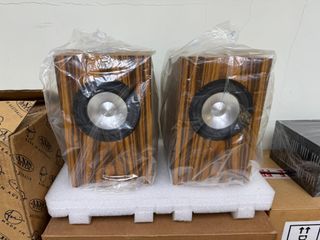 （分類：）位於 。 由 www.vinylhk.com 提交（商品編號 1368779685，圖片 1）。簡介： 。