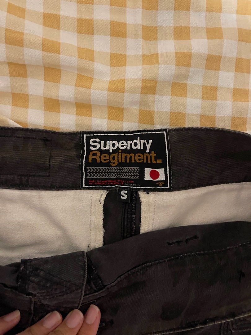 Superdry Mid-rise Camo Shorts (Category: Shorts) located in Makati City. Submitted by thecookiegurl (Listing ID 1368888458, Image 2). Description: Size S Can fit 26 waistline.
