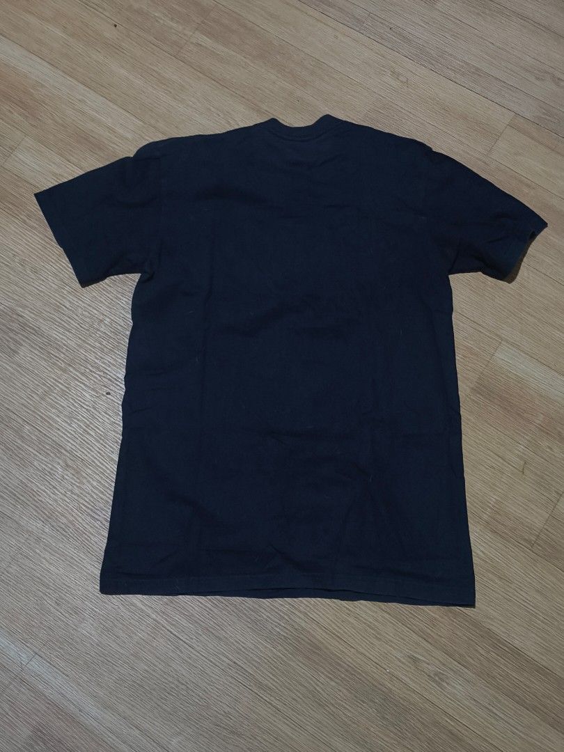 Supreme Box Logo (Category: Tshirts & Polo Shirts ) located in Quezon City. Submitted by mathrift (Listing ID 1368513379, Image 2). Description: 20x27 issue:pinholes lang not noticeable nego wag barat haha.