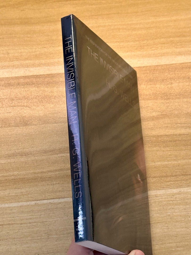 The Invisible Man by H.G. Wells (Category: Storybooks) located in Taguig. Submitted by theeternalreader (Listing ID 1368886695, Image 2). Description: 🚚MOD: J&T, Lalamove 💳MOP: Gcash, CIMB, SeaBank (NO COD) 📍LOC: Taguig, Metro Manila .