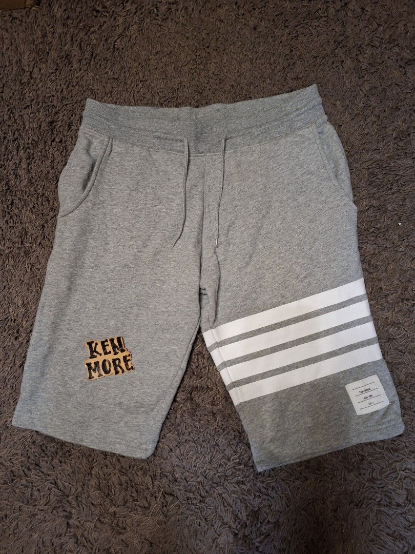 Thom Browne (Shorts) (Category: Luxury Apparel) located in Taguig. Submitted by moreken1985 (Listing ID 1368854893, Image 1). Description: WTS 💥 THOM BROWNE (Shorts) Size 4 Bnew Condition Authentic Taguig 📍 DM TO BUY 📤.