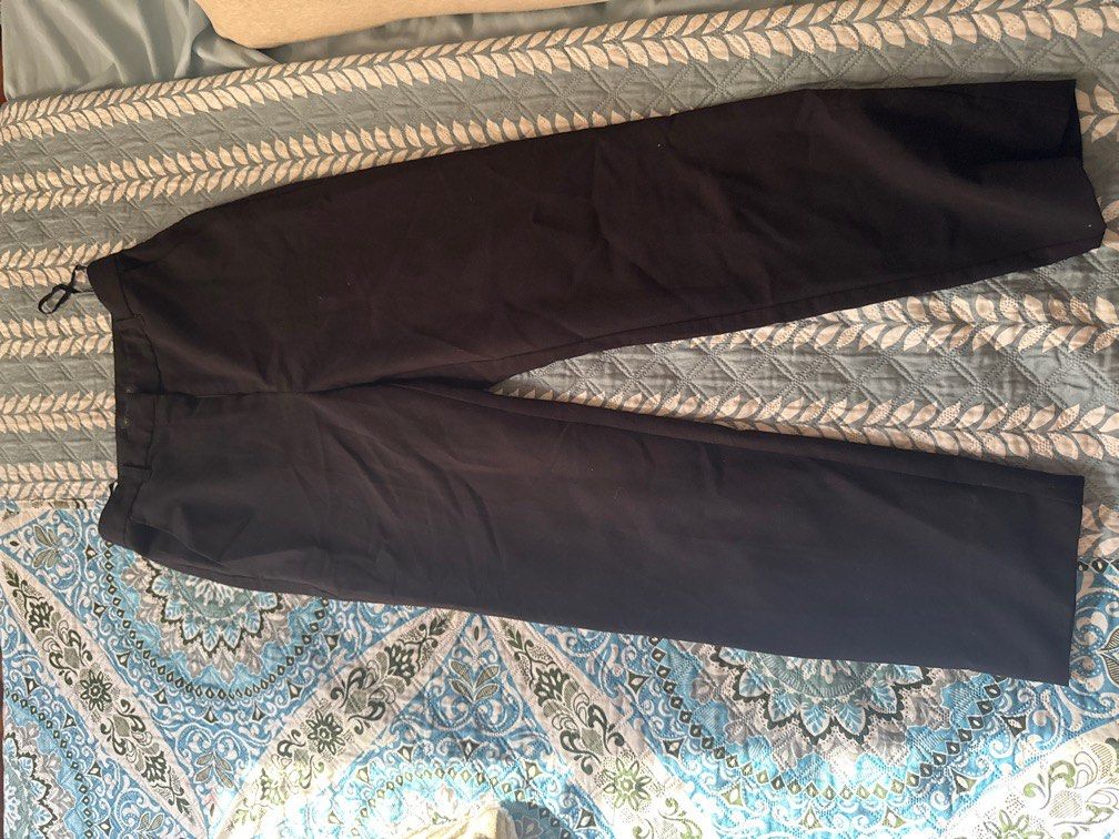 Topshop Slacks Black Size 32/0/4 (Category: Other Bottoms) located in Las Pinas. Submitted by mbisl (Listing ID 1368844226, Image 1). Description: .