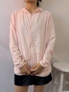 (Category: ) located in . Submitted by j_clothing_corner (Listing ID 1368813013, Image 1). Description: .